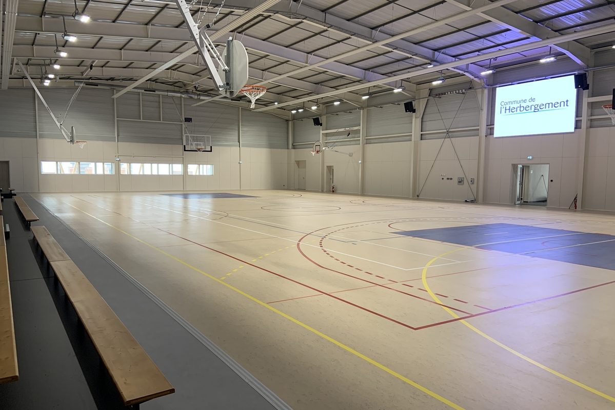 L'HERBERGEMENT Salle de sports