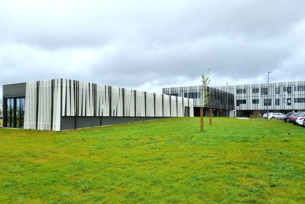 CHOLET-URMET-BUREAUX ET ATELIERS