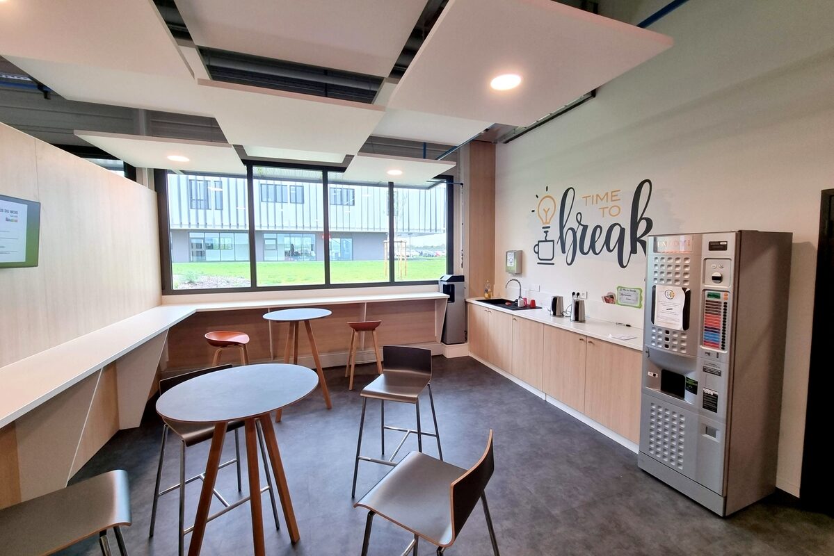 CHOLET-URMET-BUREAUX ET ATELIERS