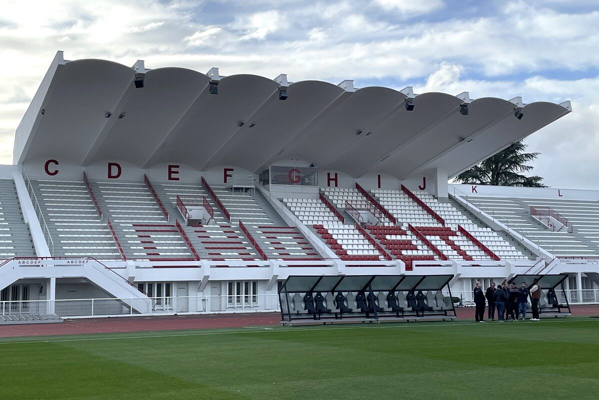 CHOLET_Tribunes_Stade_Omnisport
